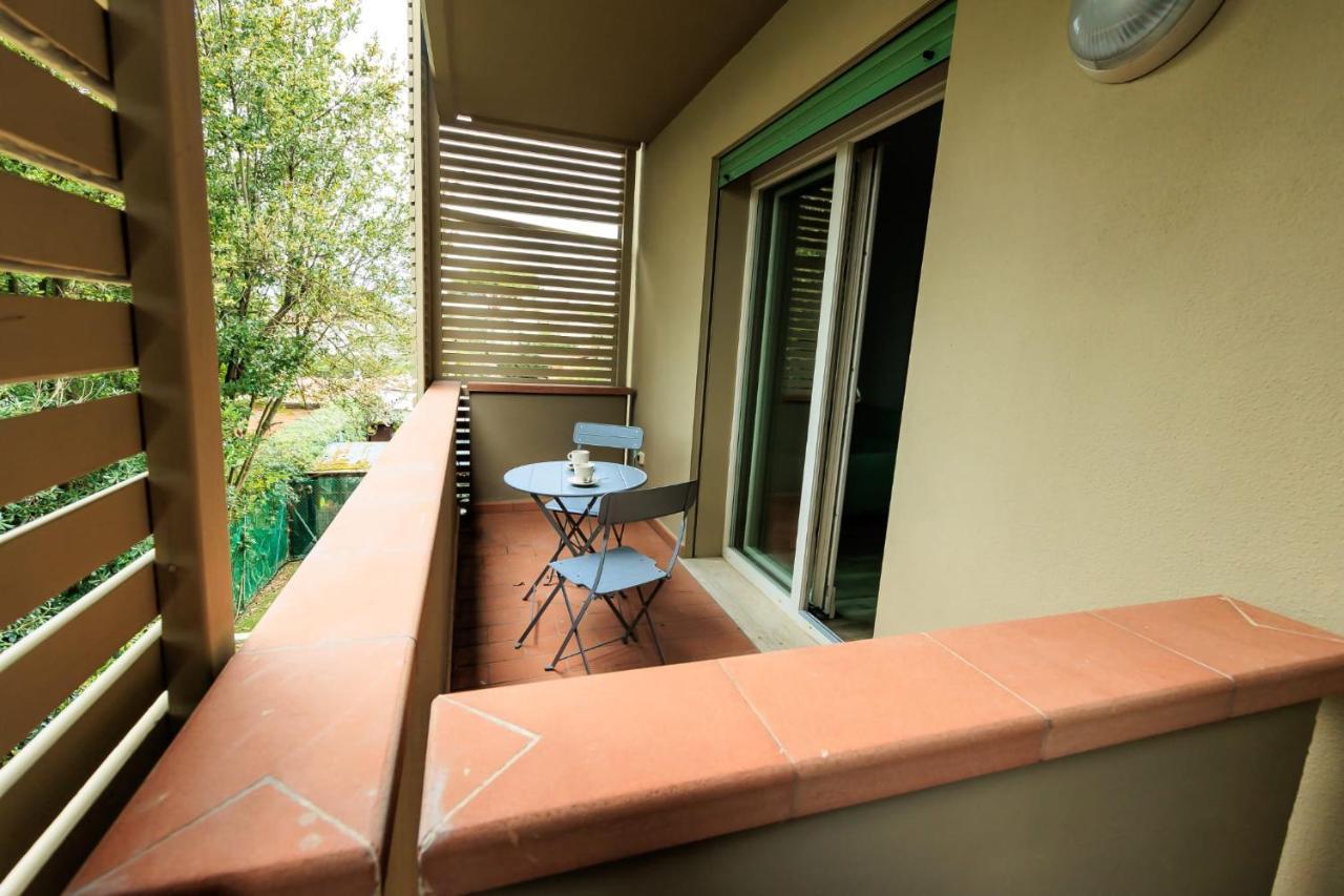 Residence San Francesco Tirrenia Eksteriør billede