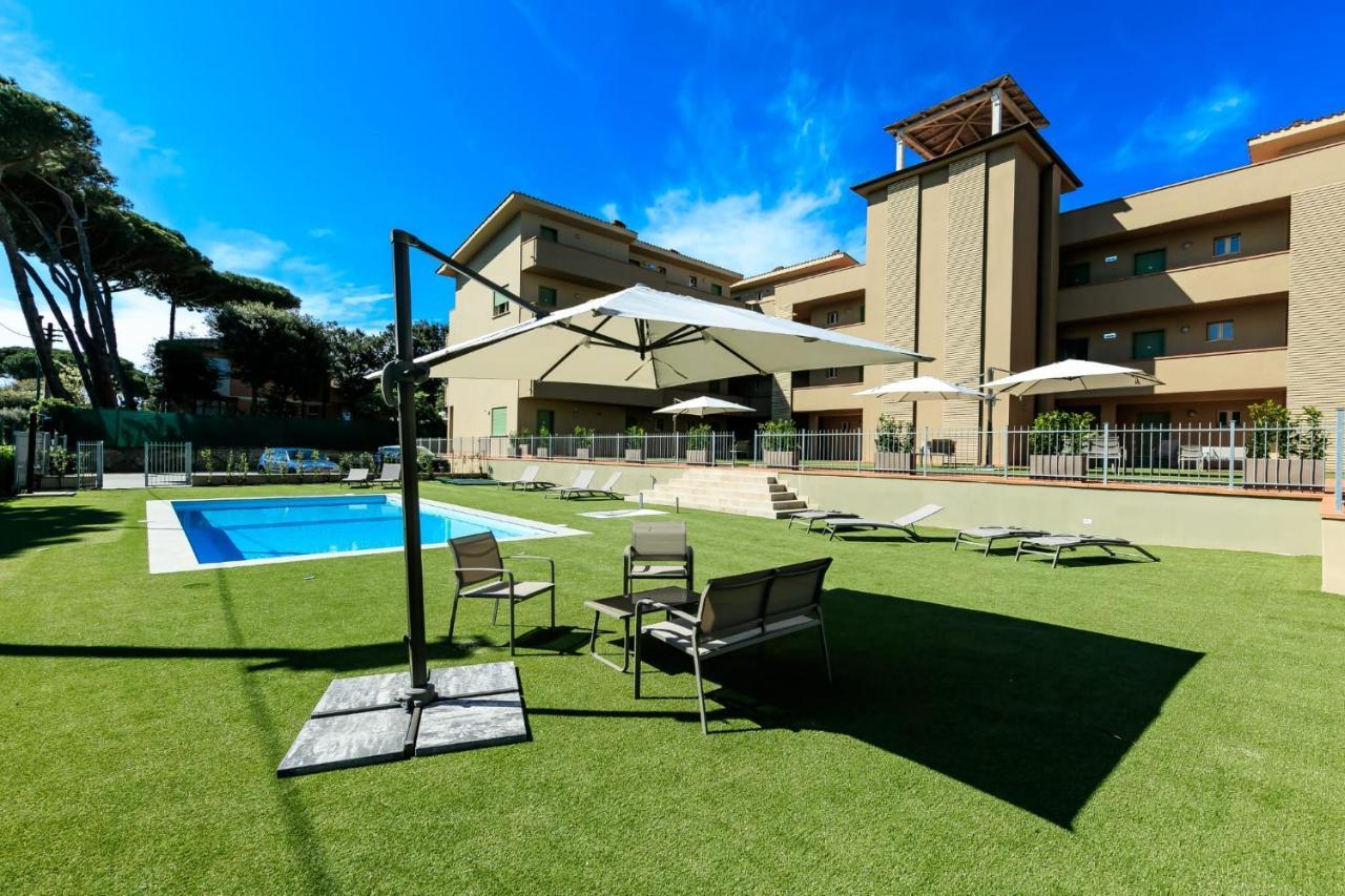 Residence San Francesco Tirrenia Eksteriør billede
