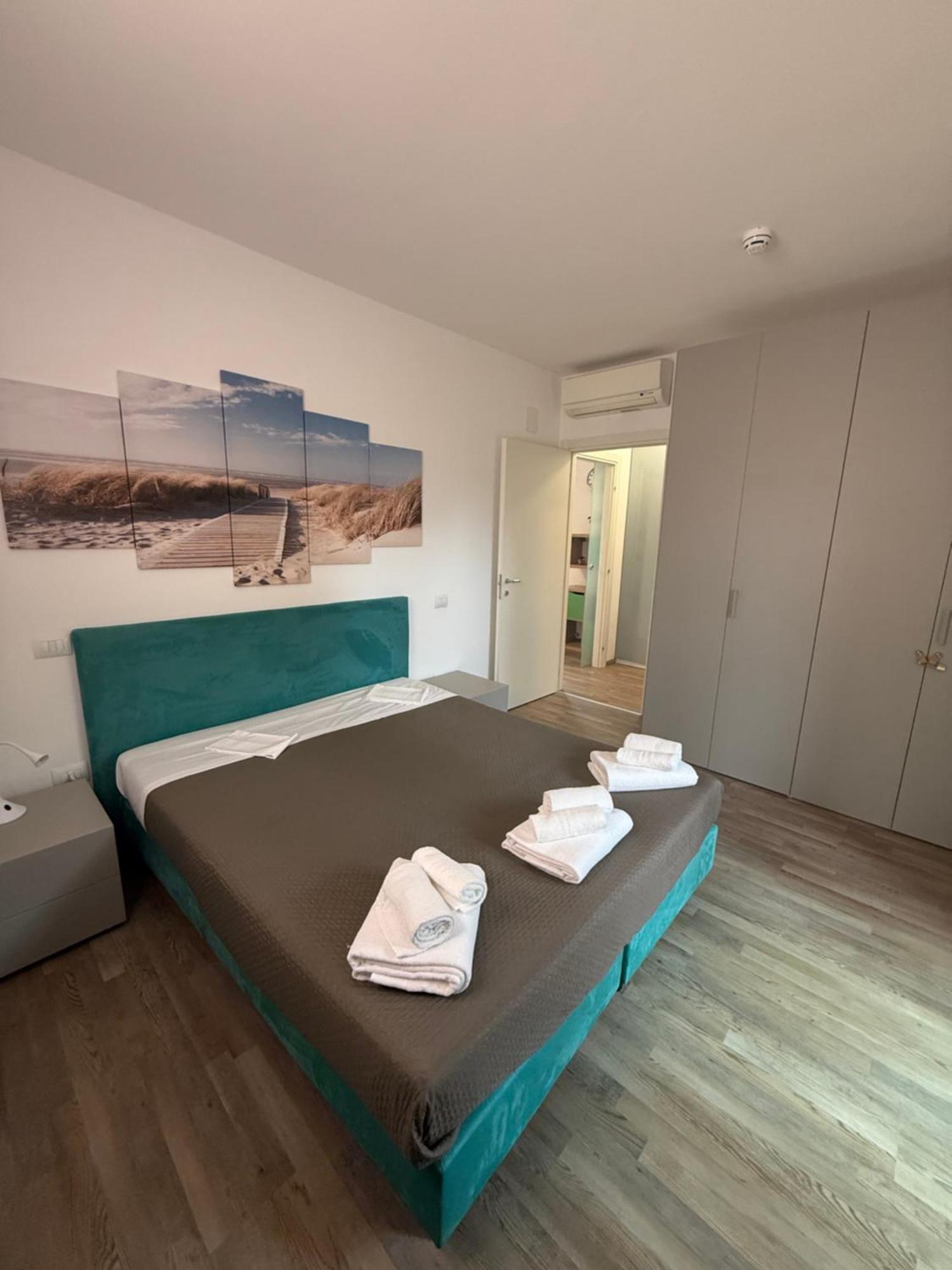 Residence San Francesco Tirrenia Eksteriør billede